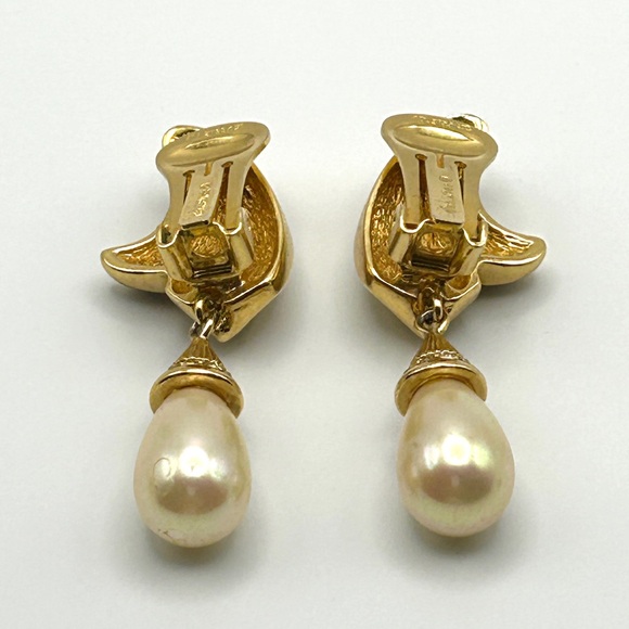 STUNNING Christian Dior Vintage Gold Tone Clear Crystal Clip On Pearl Earrings - Picture 11 of 16